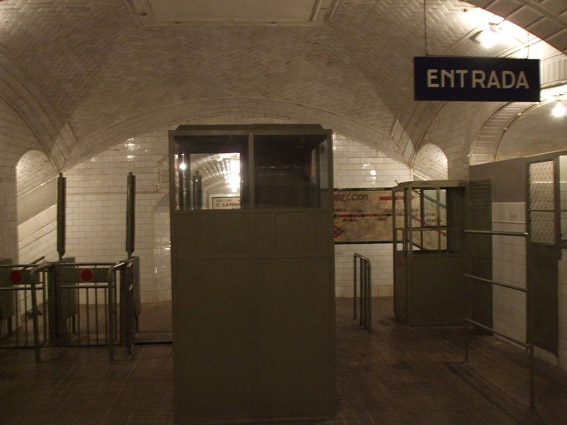 Estacion Chamberi-Museo8bits -CC BY-SA 3.0